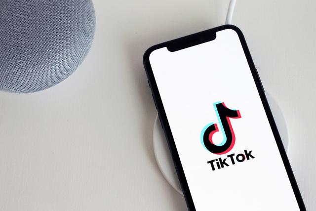 트럼프, TikTok 계정 개설 후 팔로워 300만 명 돌파, 2020년에 해당 플랫폼을 금지하려고 했었다.