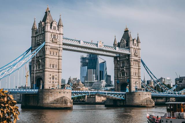 ロンドンを去る人口が歴史的新高に！高い住宅ローンの利率がロンドン市民の生活空間を圧迫している