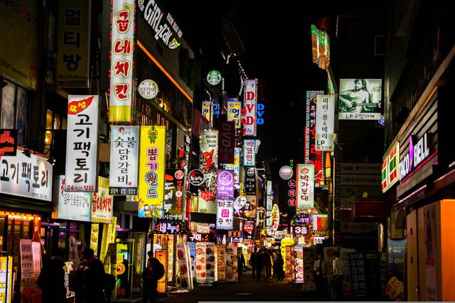 South Korea's inflation meets its target, raising hopes for an October rate cut.