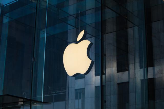 Apple's 2024: Market Value Drops $107.1 Billion Overnight