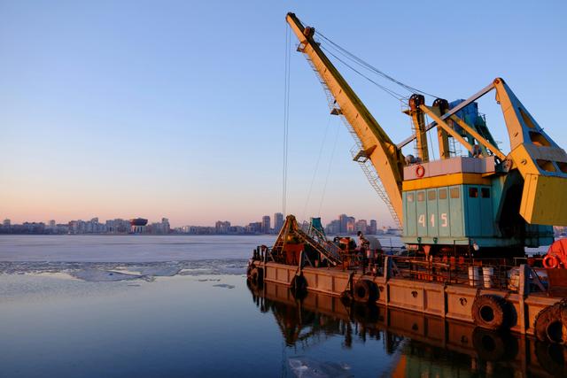 Standard Chartered reports a more optimistic outlook for global oil demand, boosting oil prices.