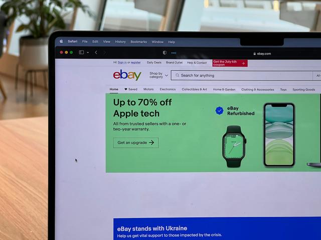 eBay's Q2 revenue and profit beat expectations, but future sales forecasts are pessimistic.